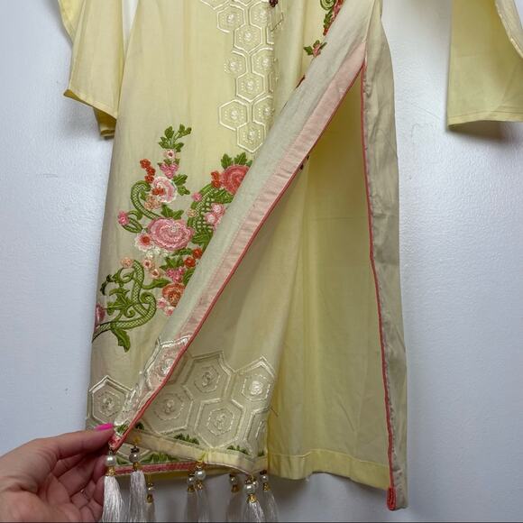 Bend the Trend | Yellow Tunic Blouse Long Sleeve Top Beads Embroidery Tassels - Picture 5 of 11